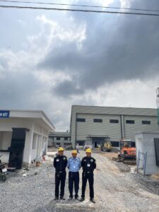 Tuần tra khuôn viên khu công nghiệp.